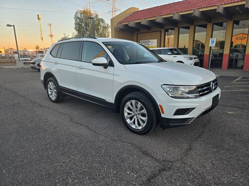 Used 2018 Volkswagen Tiguan S image 19