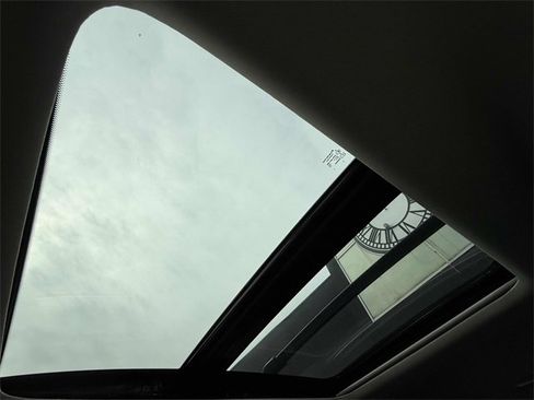 Used 2024 Nissan Pathfinder Platinum image 6