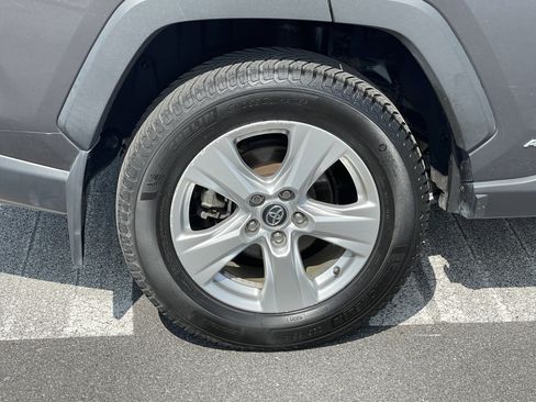 Used 2020 Toyota RAV4 XLE image 11