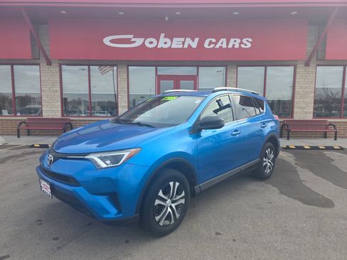 Used 2016 Toyota RAV4 LE FWD image 1