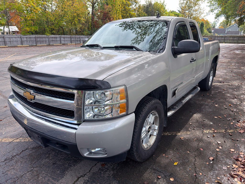 Used 2008 Chevrolet Silverado 1500 LT w/ Power Pack Plus AWD/4WD image 12