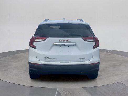 Used 2022 GMC Terrain SLE w/ Driver Convenience Package image 5