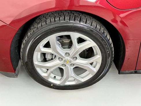 Used 2017 Chevrolet Volt Premier w/ Driver Confidence II Package image 8