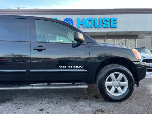 Used 2014 Nissan Titan SV w/ SV Value Truck Package image 39