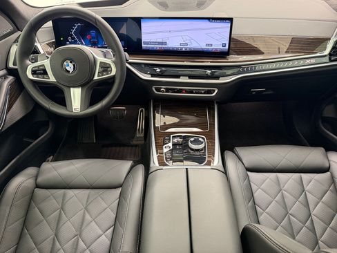 Certified 2025 BMW X5 xDrive40i w/ Executive Package AWD/4WD image 15