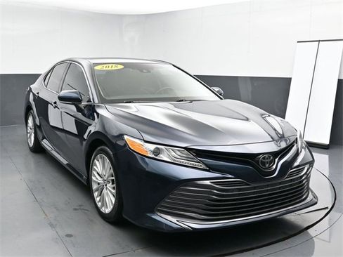 Used 2018 Toyota Camry L image 10