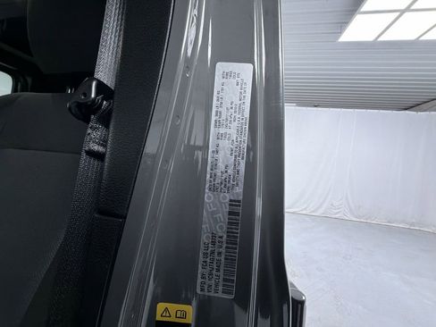 Used 2022 Jeep Gladiator Sport image 25