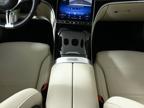 Certified 2025 Mercedes-Benz C 300 4MATIC Sedan image 22