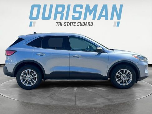 Used 2022 Ford Escape SE w/ Cold Weather Package AWD/4WD image 7