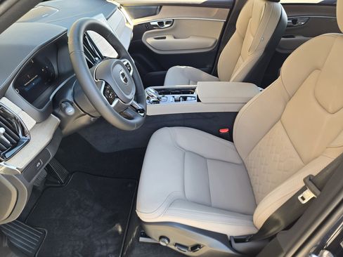 New 2026 Volvo XC90 B6 Plus image 15