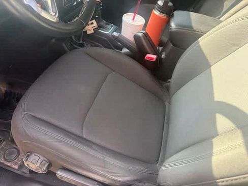 Used 2019 Jeep Wrangler Unlimited Sahara AWD/4WD image 11