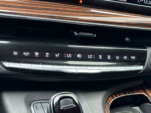 Used 2024 Cadillac Escalade Luxury image 26