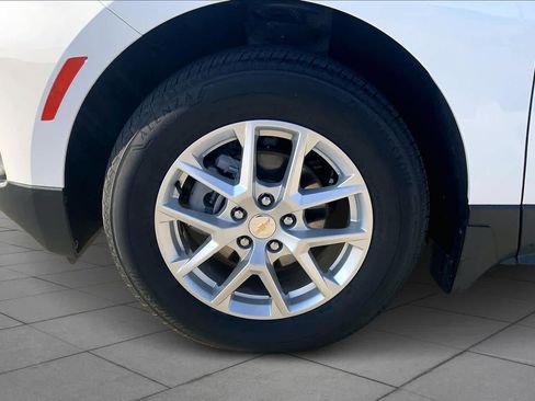 Used 2023 Chevrolet Equinox LT w/ LPO, Floor Liner Package image 10