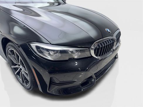 Used 2020 BMW 330i Sedan w/ Driving Assistance Package image 17