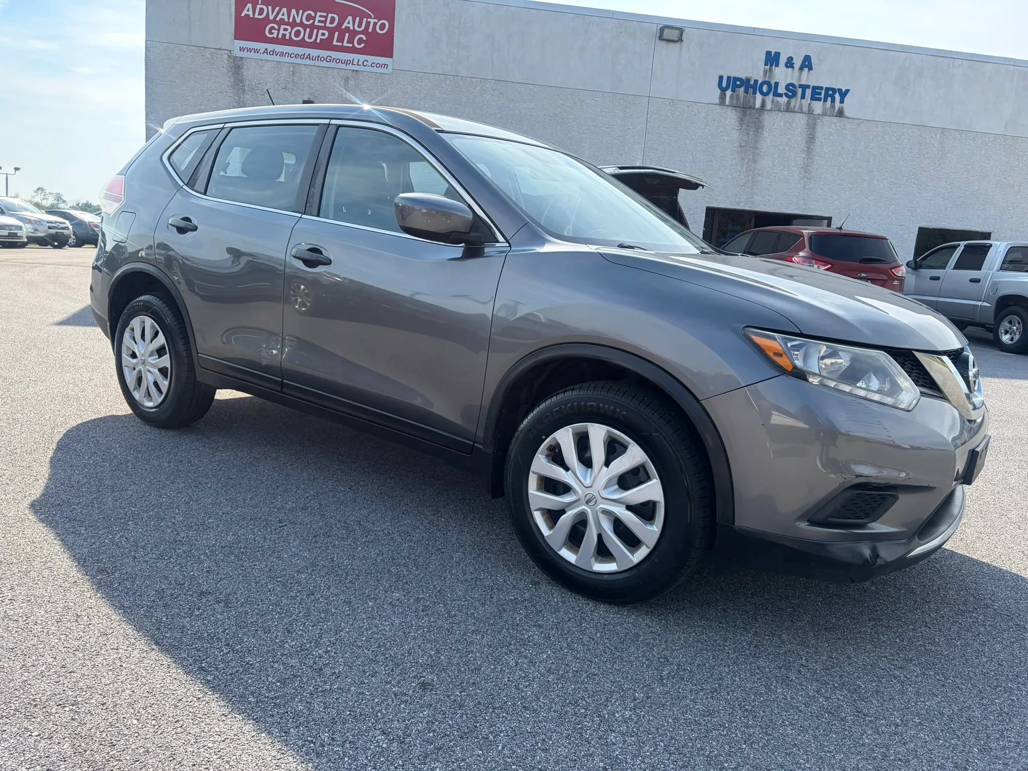 Used 2016 Nissan Rogue S AWD/4WD image 5