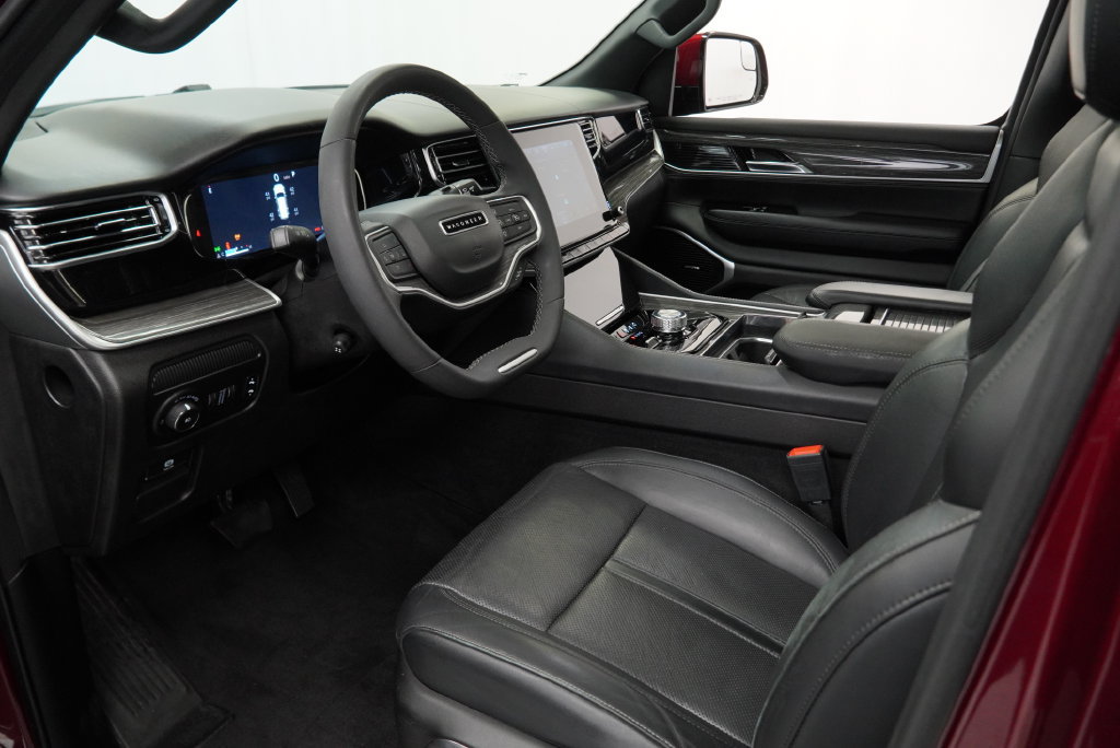 Used 2022 Jeep Wagoneer Series II w/ Premium Group I AWD/4WD image 19