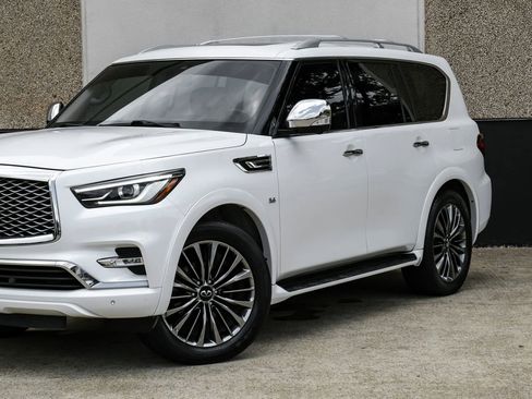 Used 2019 INFINITI QX80 Luxe w/ 22" Wheel Package RWD image 6