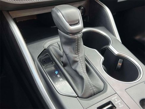 Certified 2025 Toyota Highlander XSE image 31