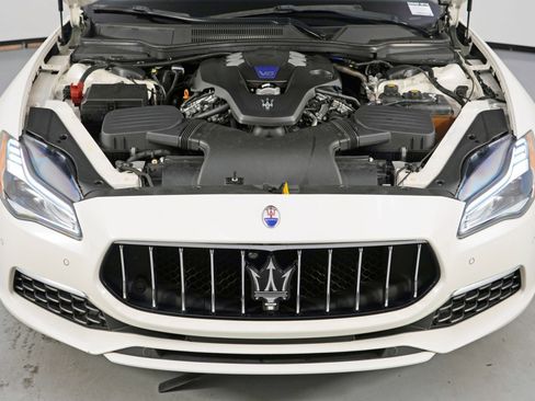 Used 2019 Maserati Quattroporte S GranLusso RWD image 8