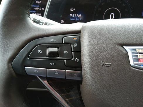 Used 2021 Cadillac Escalade ESV Premium Luxury AWD/4WD image 22