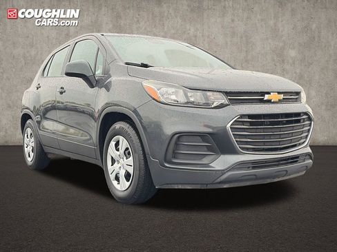 Used 2019 Chevrolet Trax LS FWD image 8