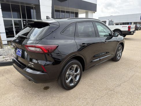 Used 2024 Ford Escape ST-Line AWD/4WD image 3