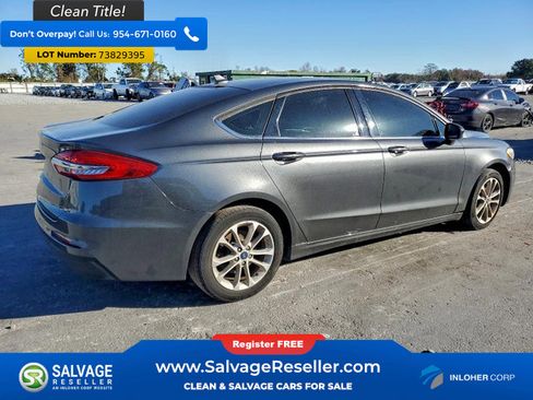 Used 2019 Ford Fusion SE image 4