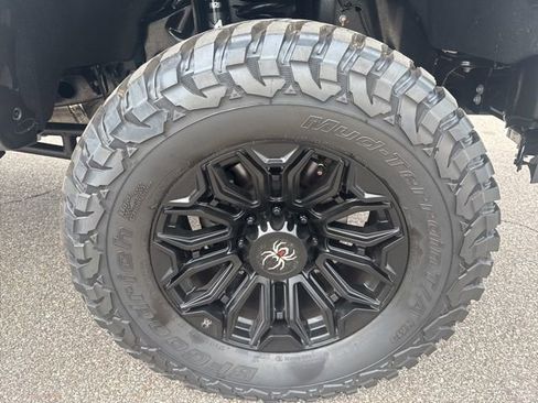 Used 2025 Ford F250 Platinum image 29