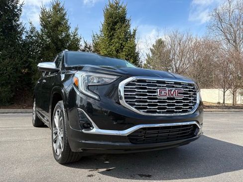 Used 2019 GMC Terrain Denali w/ Driver Alert Package II image 9