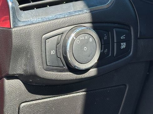 Used 2024 Ford Edge Titanium image 19