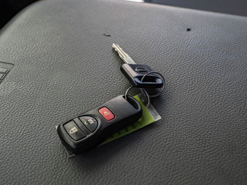 Used 2020 Nissan NV 2500 SV image 54