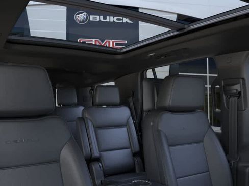 New 2026 GMC Yukon Denali w/ Advanced Technology Package AWD/4WD image 24