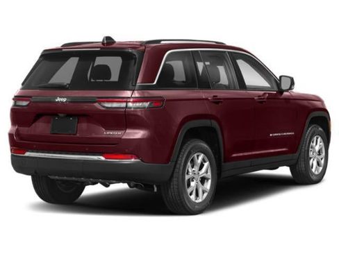 Used 2023 Jeep Grand Cherokee Limited image 3
