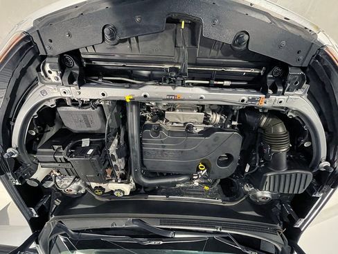 Used 2024 Chevrolet Equinox LS FWD image 38