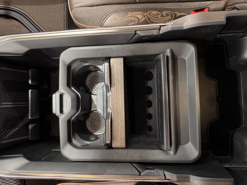 Used 2025 RAM 3500 Longhorn image 39