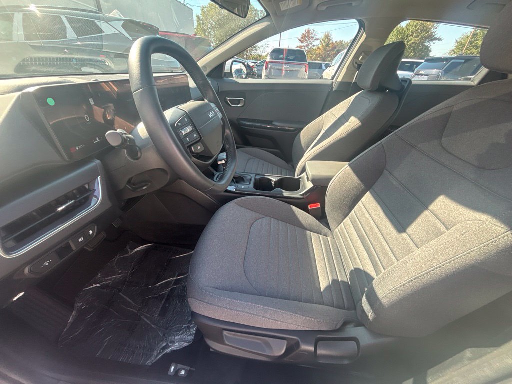 Certified 2025 Kia K4 EX FWD image 12