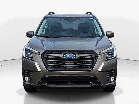 Used 2024 Subaru Forester Limited AWD/4WD image 9