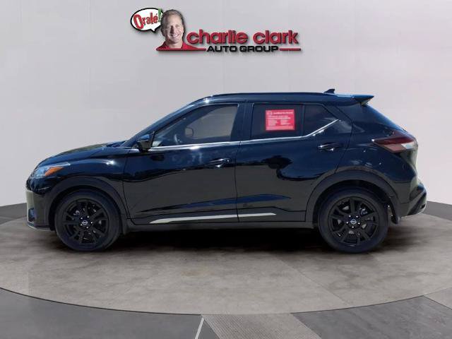Certified 2024 Nissan Kicks SR FWD image 2