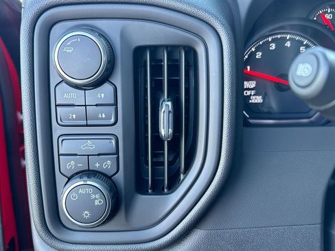 Certified 2025 Chevrolet Silverado 1500 Custom Trail Boss w/ Turbomax Blackout Package image 18