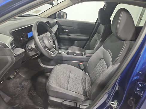 New 2026 Nissan Kicks SV w/ SV Premium Package image 9