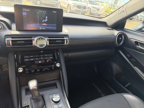 Used 2021 Lexus IS 300 image 15