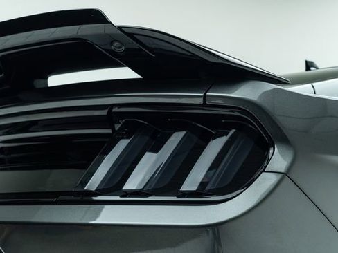 Used 2020 Ford Mustang Shelby GT500 w/ Technology Package image 15