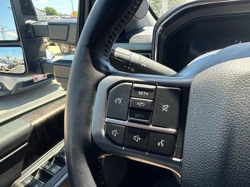 Used 2024 Ford F250 Lariat AWD/4WD image 30