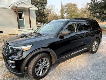 Used 2022 Ford Explorer XLT w/ Equipment Group 202A