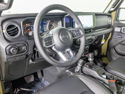 New 2026 Jeep Wrangler Unlimited Sahara AWD/4WD image 3
