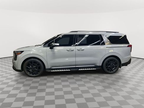 Used 2025 Kia Carnival SX Prestige image 6