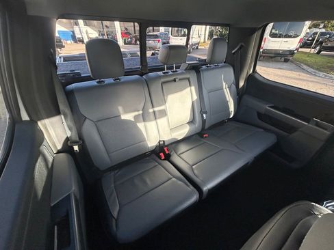 Used 2022 Ford F150 Lariat w/ Trailer Tow Package image 29