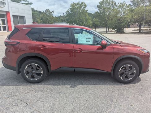 New 2026 Nissan Rogue SV image 8