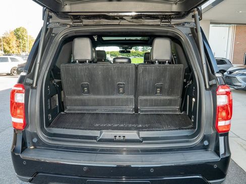 Used 2020 Ford Expedition XLT w/ Equipment Group 202A image 6