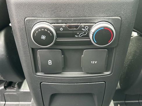 Used 2023 Ford Explorer XLT w/ Equipment Group 202A image 25